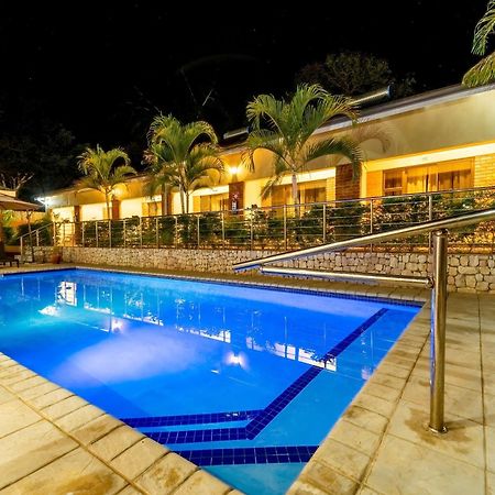 The Shrub Lodge Victoria Falls Exterior foto