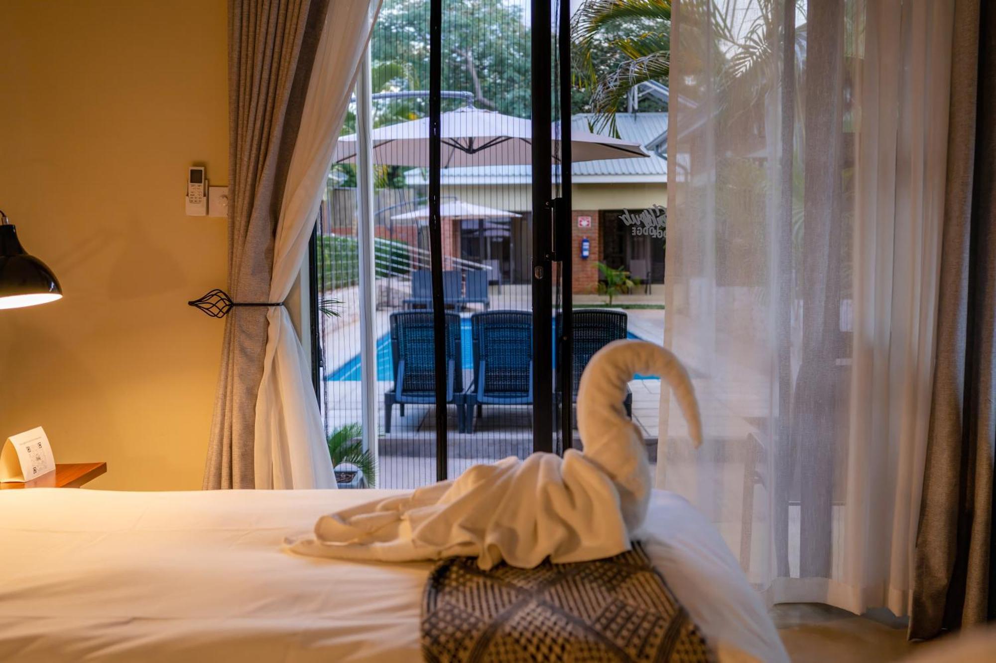 The Shrub Lodge Victoria Falls Exterior foto