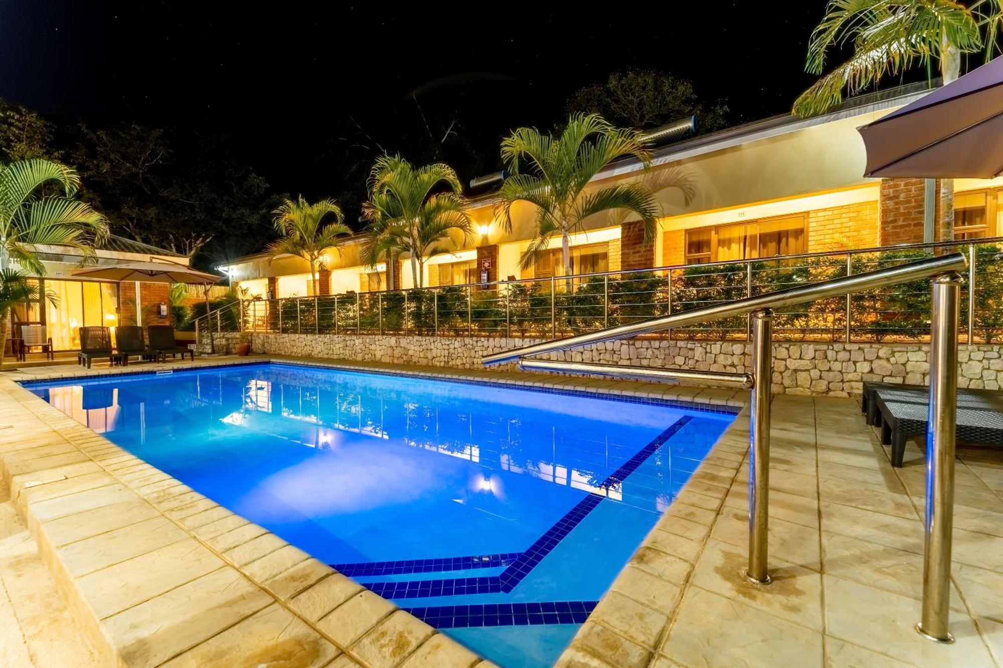 The Shrub Lodge Victoria Falls Exterior foto