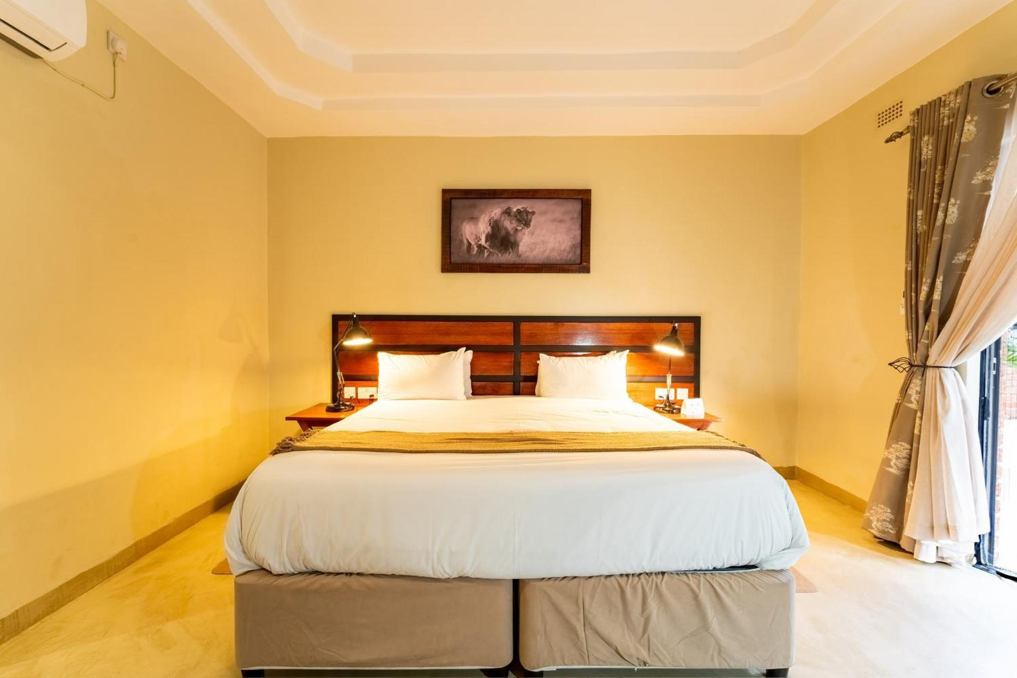 The Shrub Lodge Victoria Falls Exterior foto